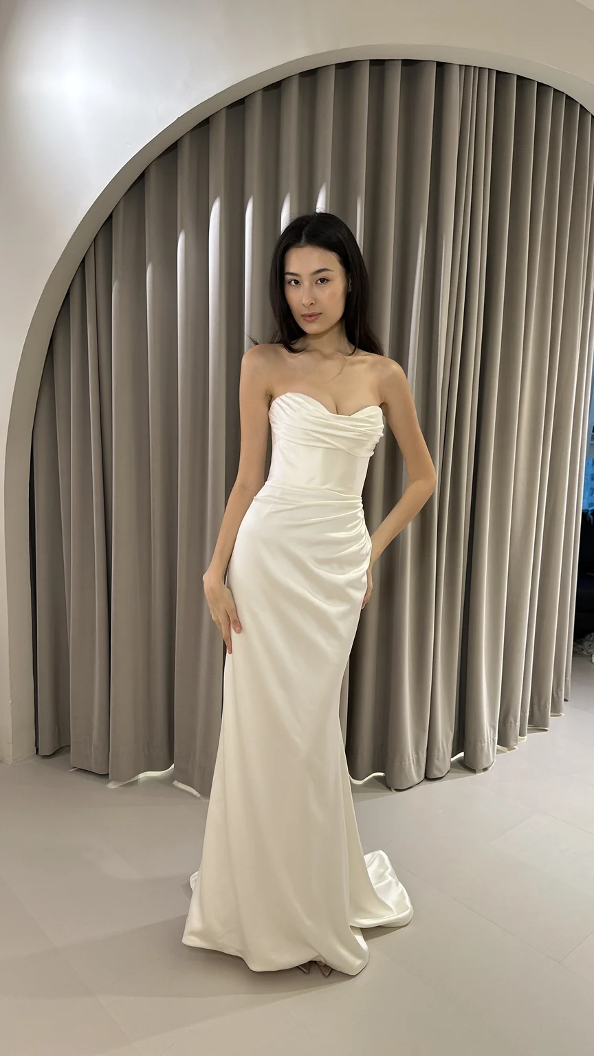 连体婚纱